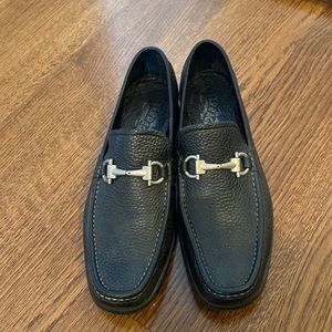 Mens Salvatore Ferragamo loafer. Size 7